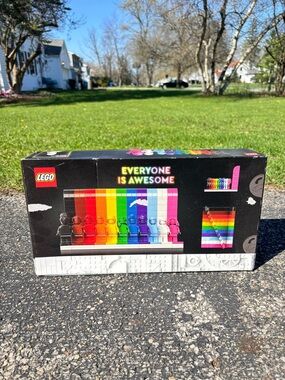 Lego everything is awesome building set